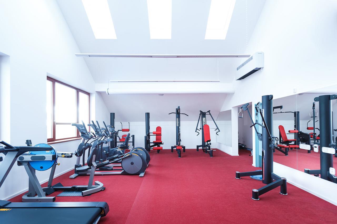 Sport Relax Hotel Na Kopecku Krinec Ngoại thất bức ảnh